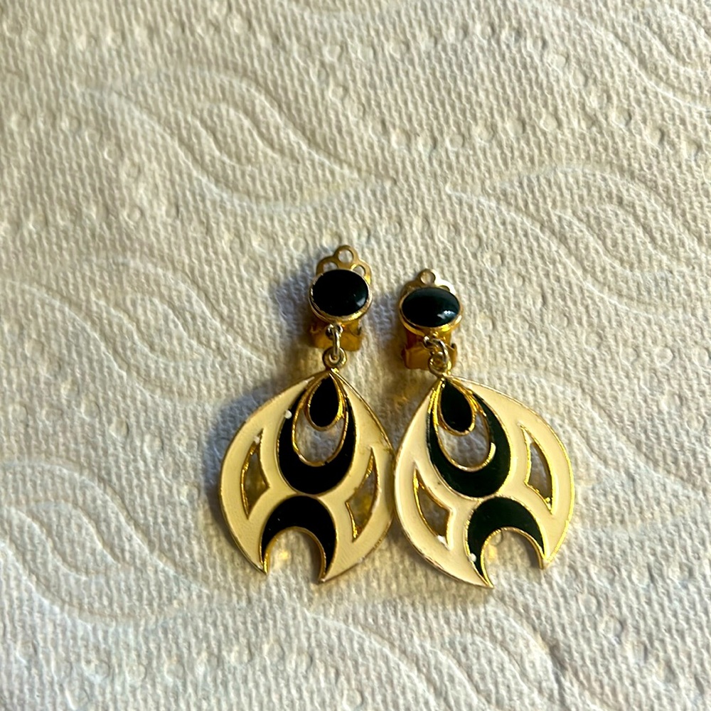 Clip on earrings